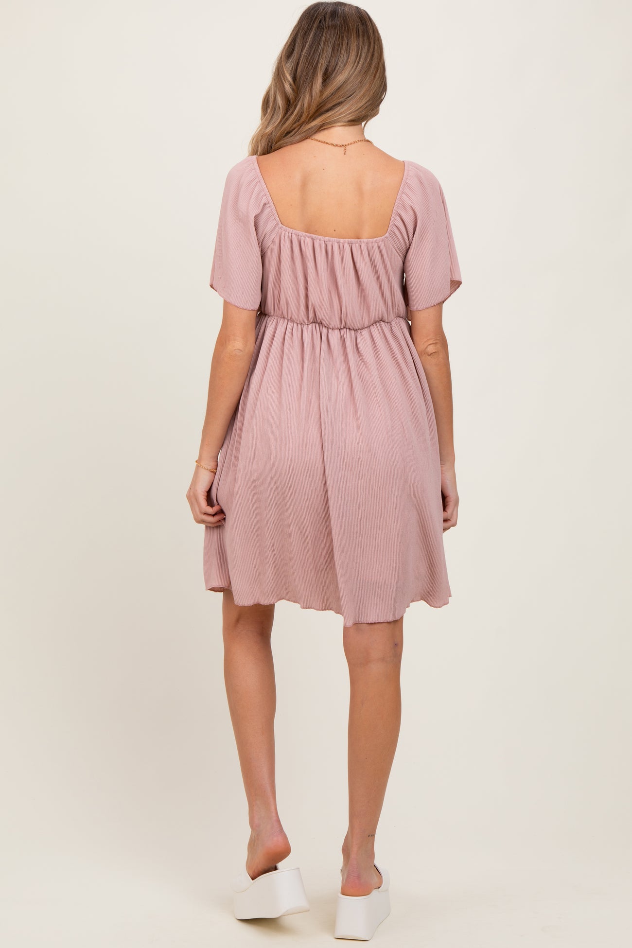 Light Pink Sweetheart Neckline Plisse Maternity Dress