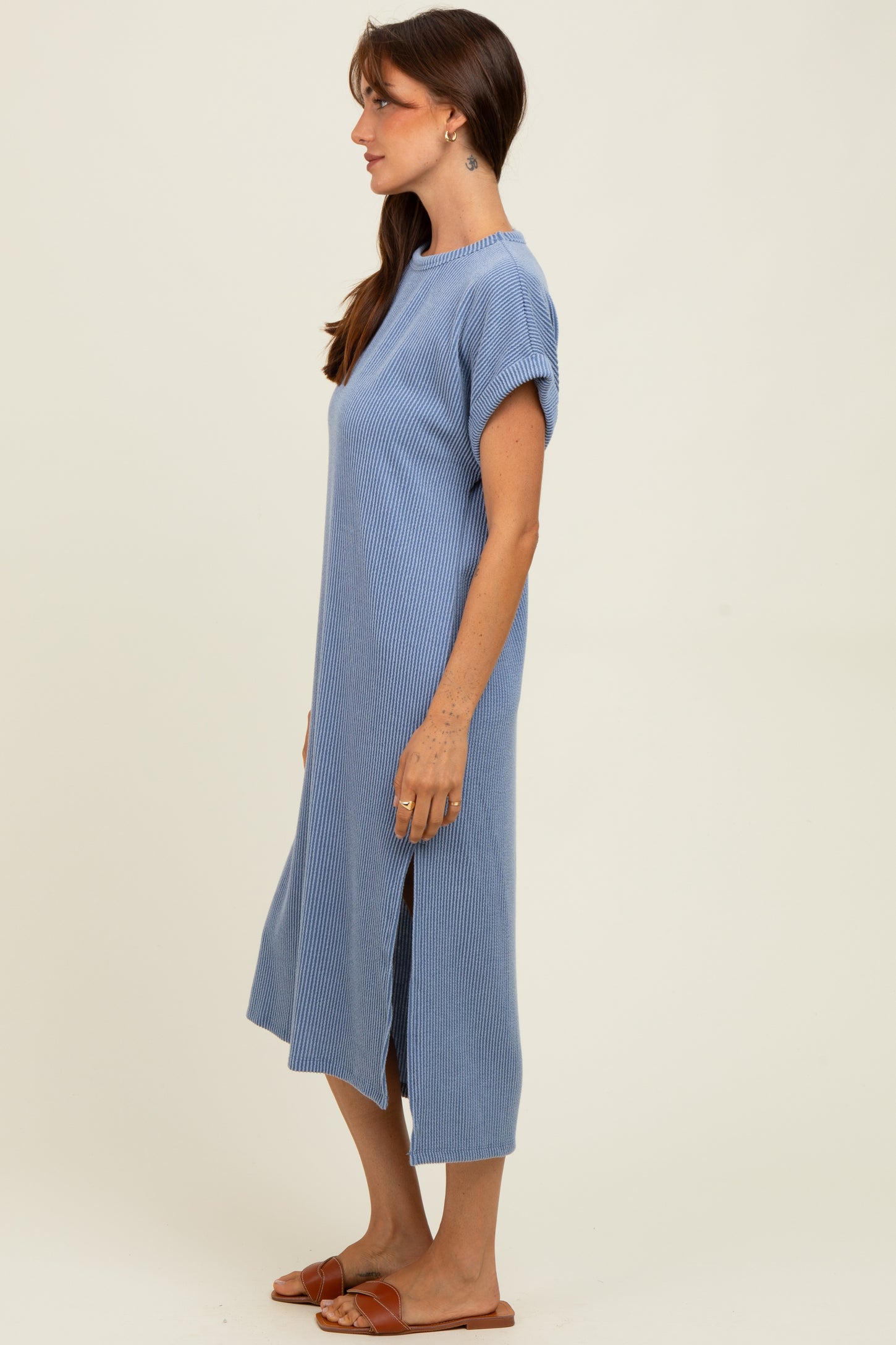Blue Ribbed Short Sleeve Midi Dress