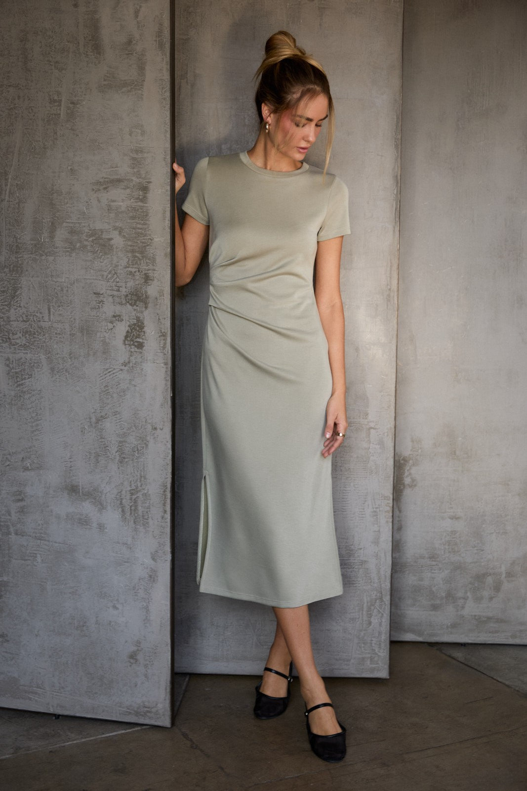 Moss Gathered Waist Maternity Midi Dress