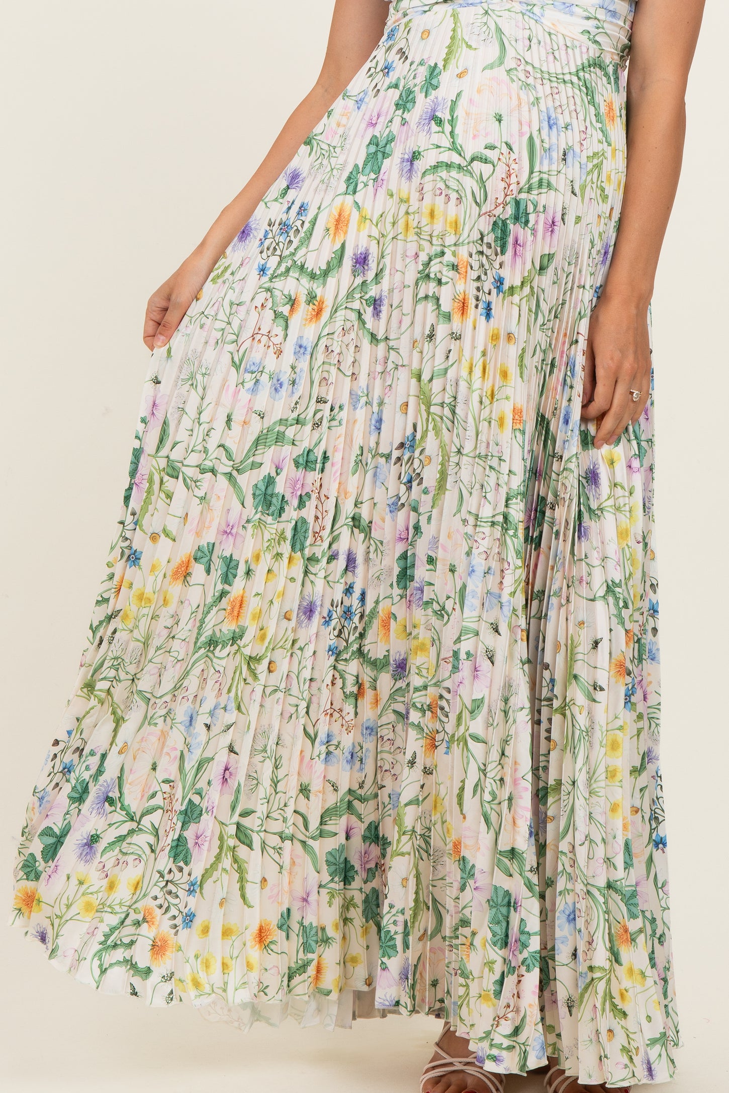 Ivory Floral Pleated Sleeveless Maternity Maxi Dress