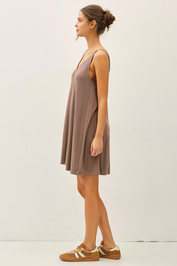Brown Ribbed Sleeveless Front Seam Dress