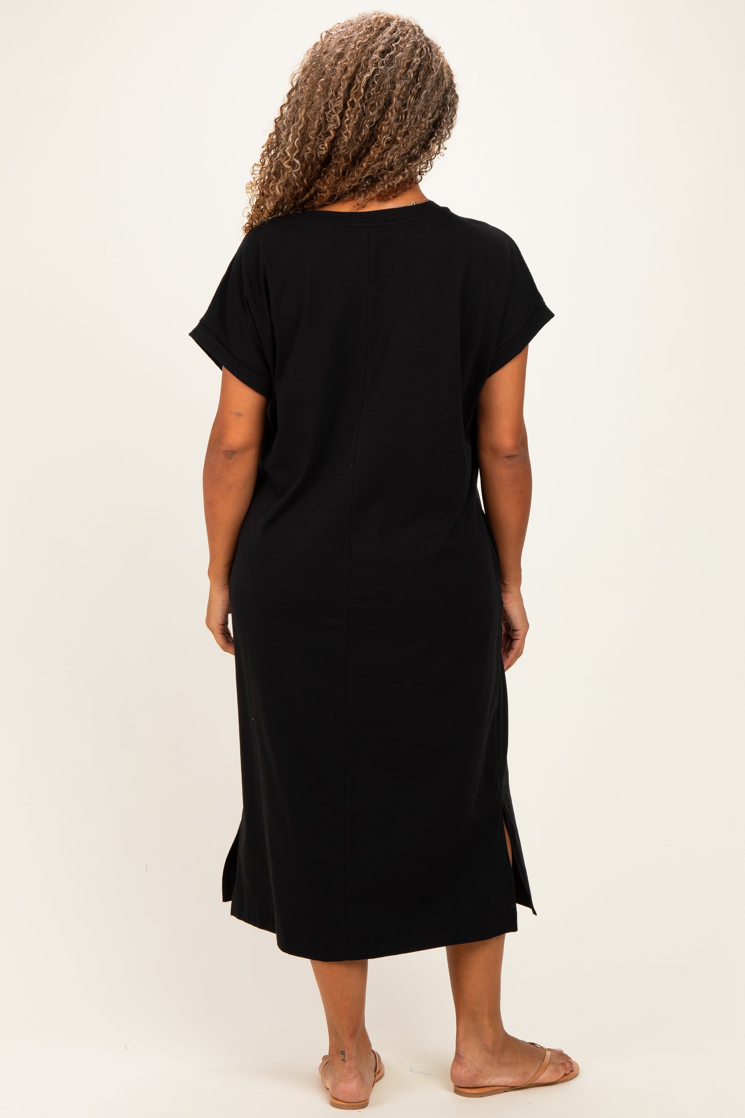 Black Plus Round Neck Short Sleeve Midi Dress
