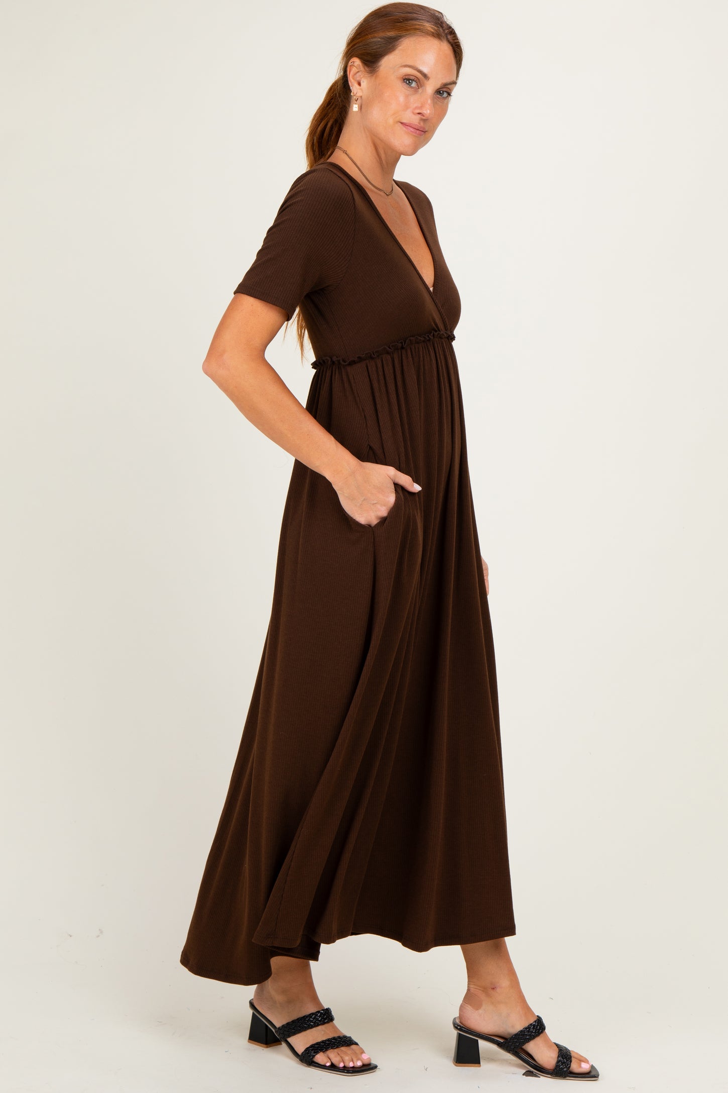 Brown Short Sleeve V-Neck Maxi Dress