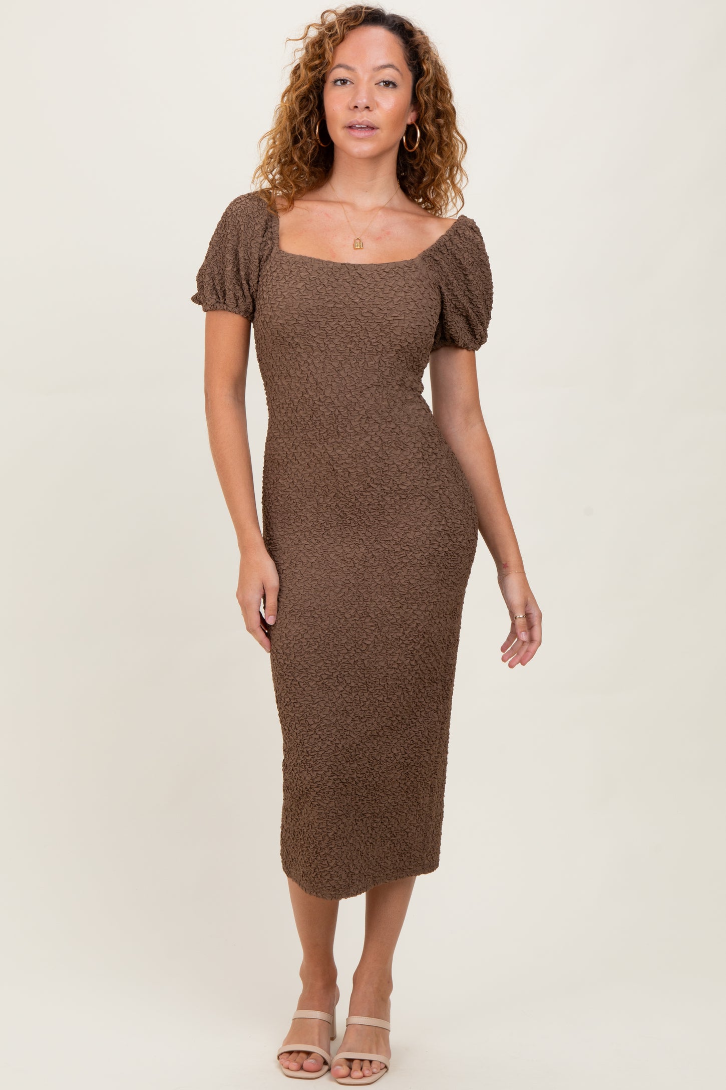 Brown Popcorn Textured Short Puff Sleeve Maternity Midi Dress