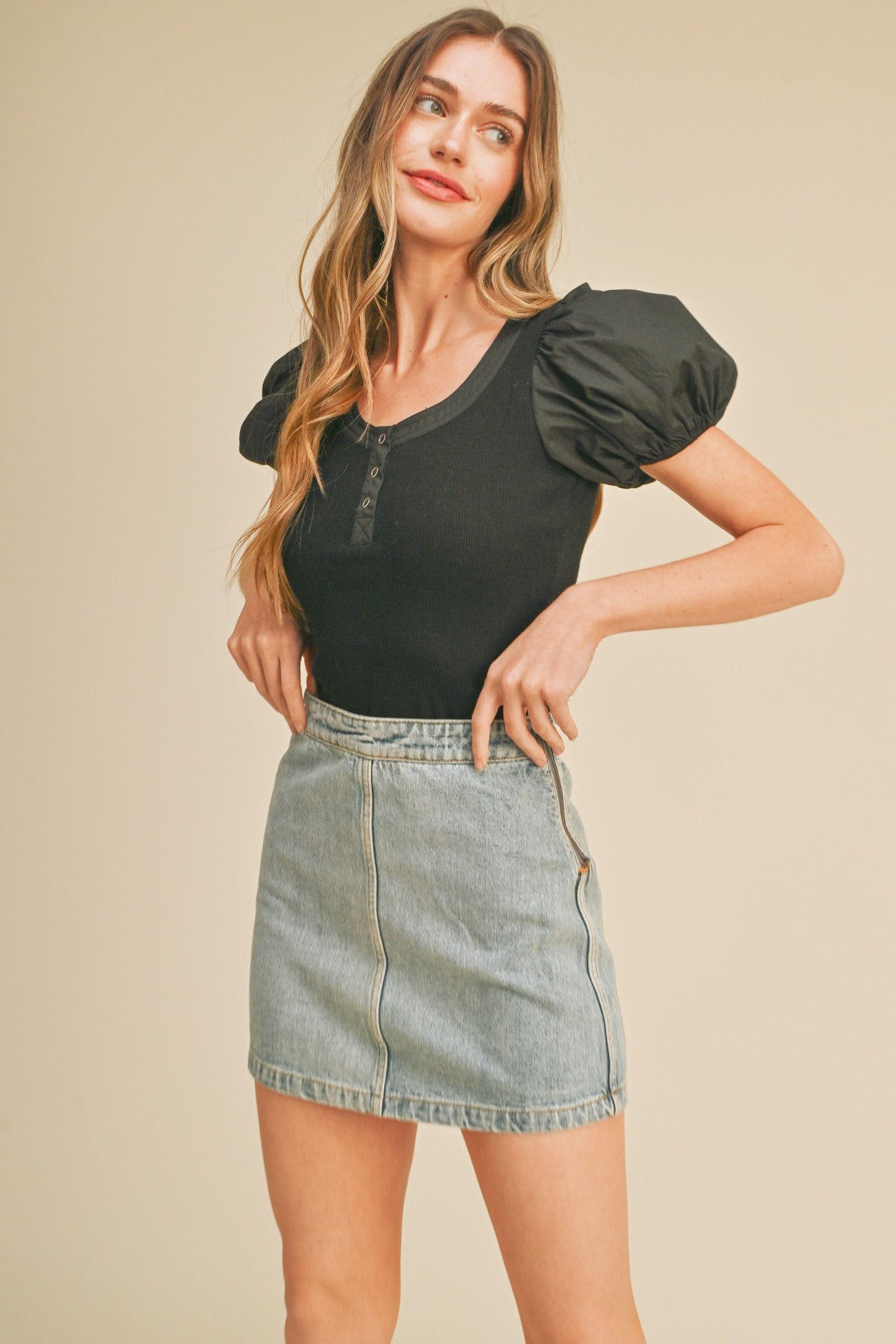 Black Ribbed Knit Contrast Puff Sleeve Top